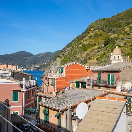 Apartman Carattino 12 Idyllic Seafront Retreat *
