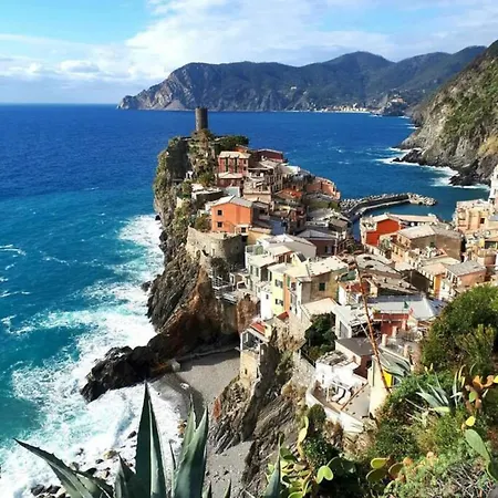 Carattino 12 Idyllic Seafront Retreat * Vernazza