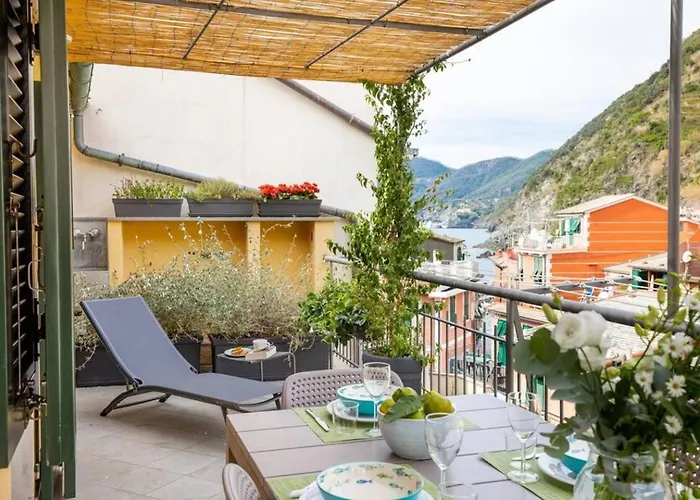 Carattino 12 Idyllic Seafront Retreat * Vernazza